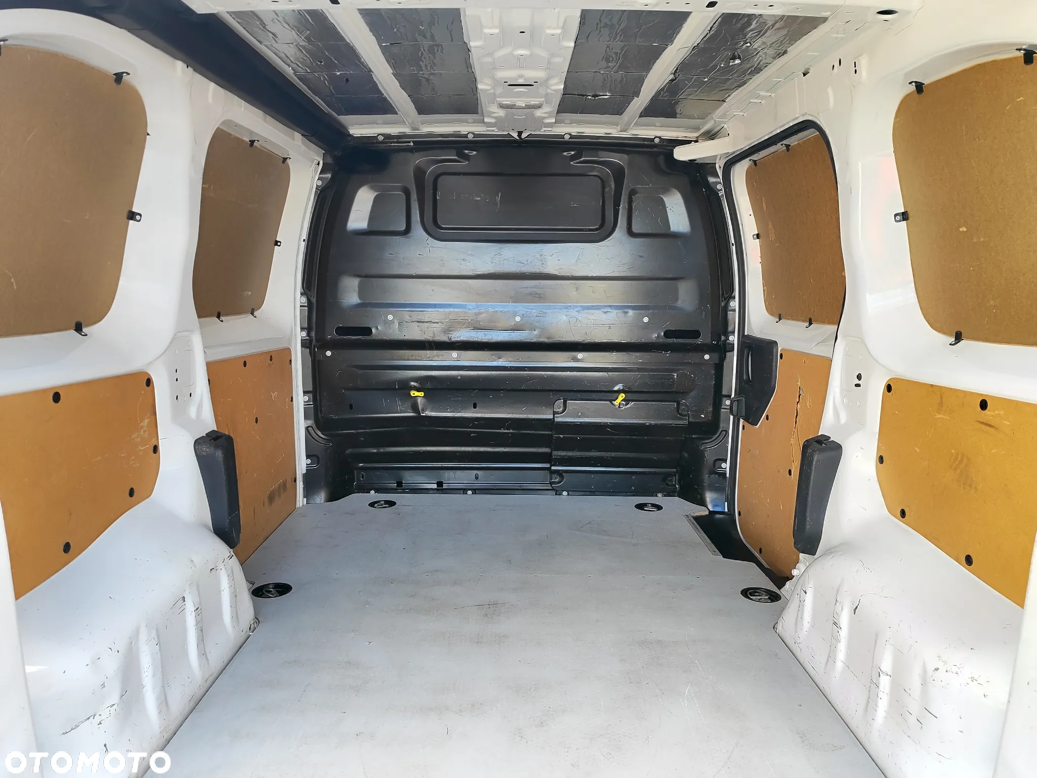 Ford Transit Connect - 15