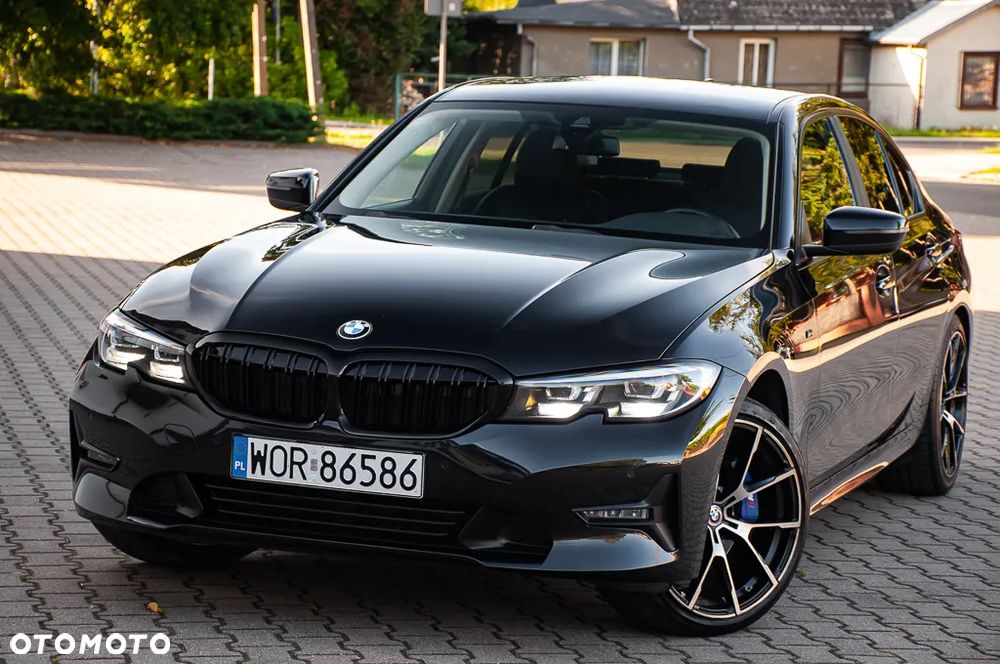 BMW Seria 3 330i Sport Line sport - 21