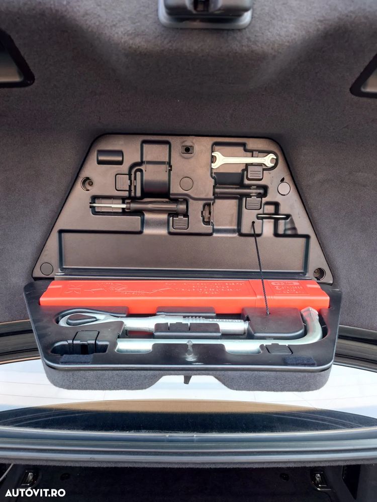 Audi A8 - 32