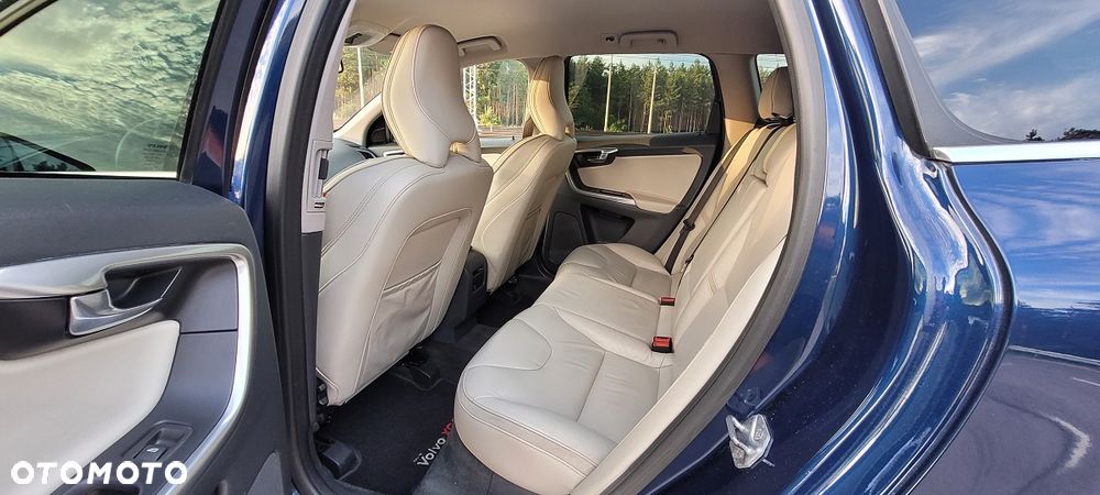 Volvo XC 60 - 18