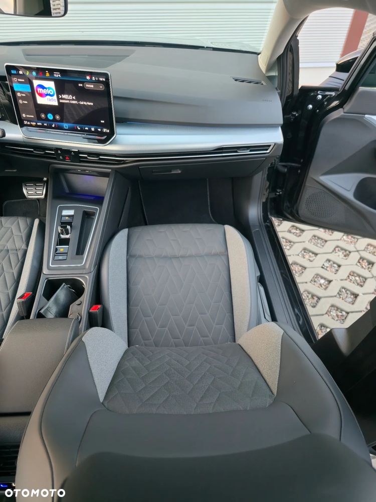 Volkswagen Golf Variant 1.5 eTSI OPF DSG Move - 24