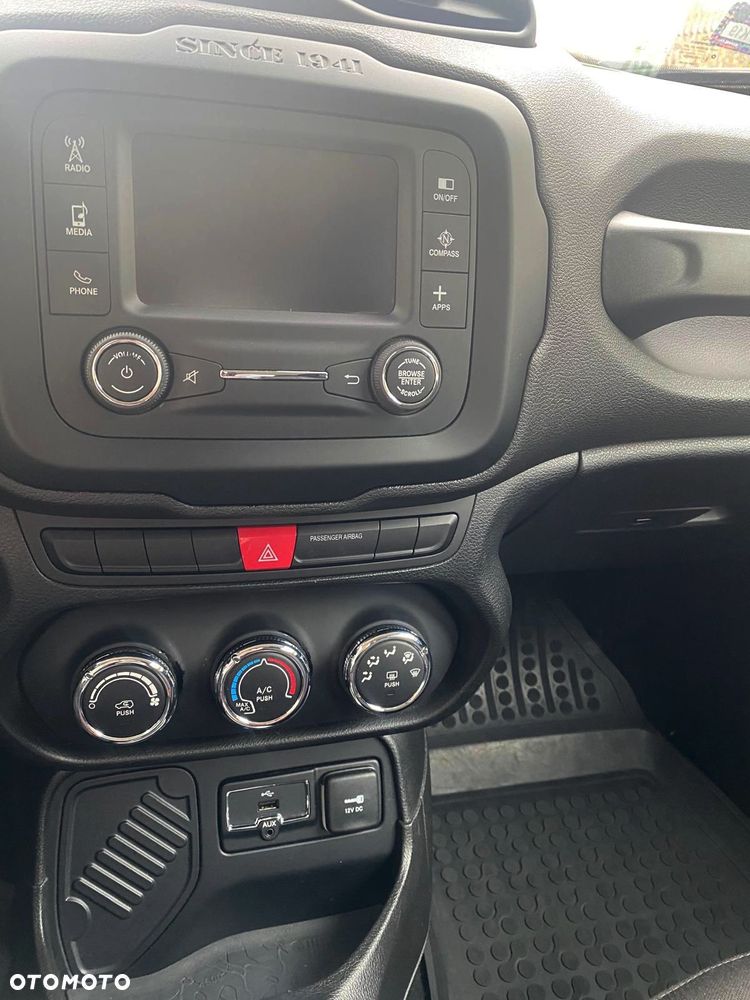 Jeep Renegade 1.6 E-TorQ Sport FWD - 8