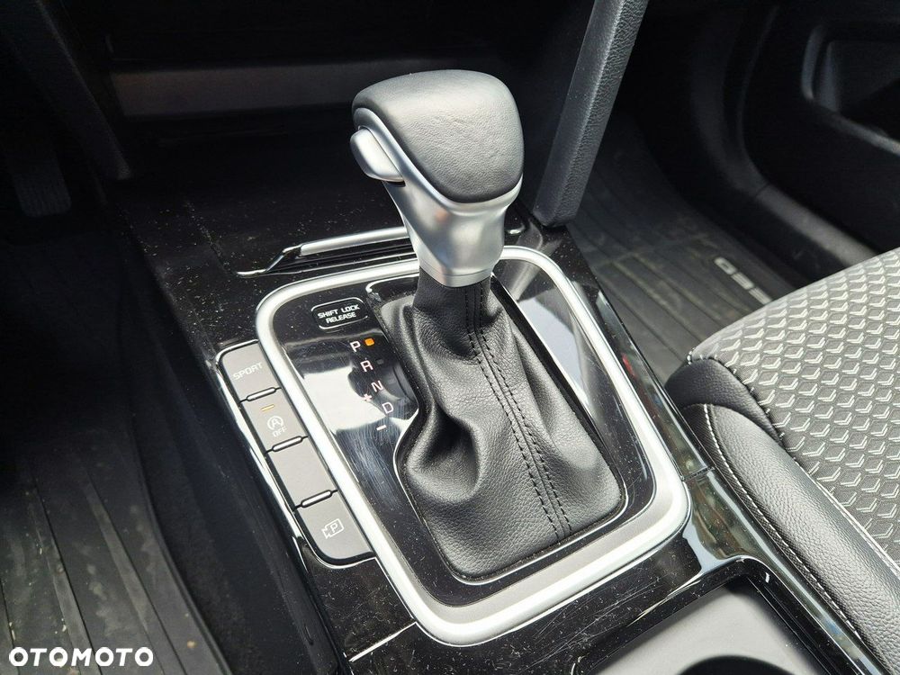 Kia XCeed 1.5 T-GDI L DCT - 32