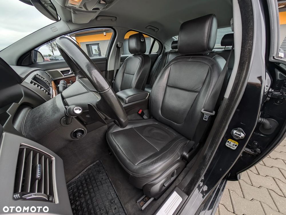 Jaguar XF 3.0 V6 S Luxury - 35