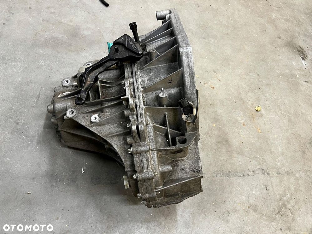 SKRZYNIA BIEGÓW MANUALNA CMTL4 RENAULT KADJAR MEGANE IV 1.2 TCE - 1