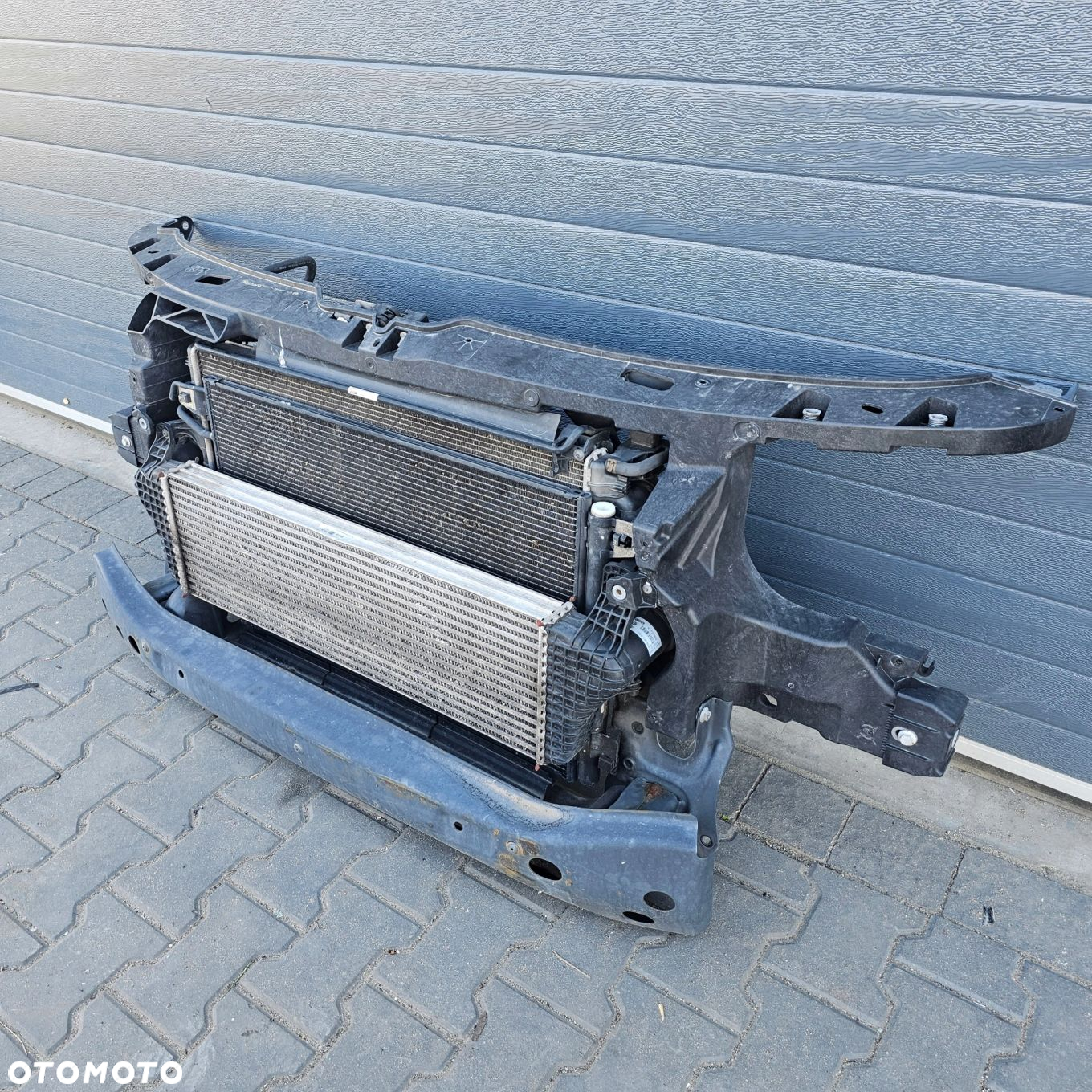 VW T5 LIFT 2.0 BiTDI pas wzmocnienie belka chłodnica wentylator przód - 2