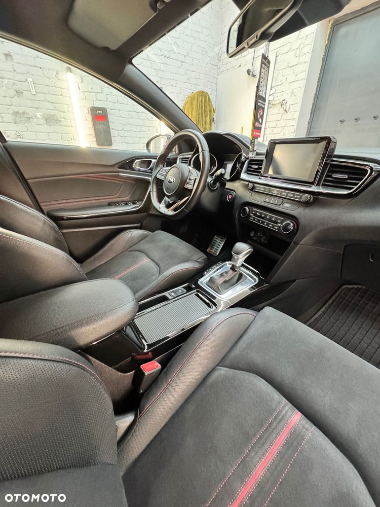 Kia ProCeed - 7