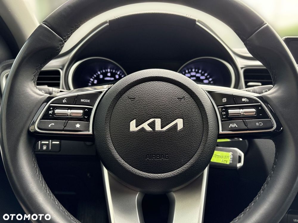 Kia Ceed 1.5 T-GDI M - 21