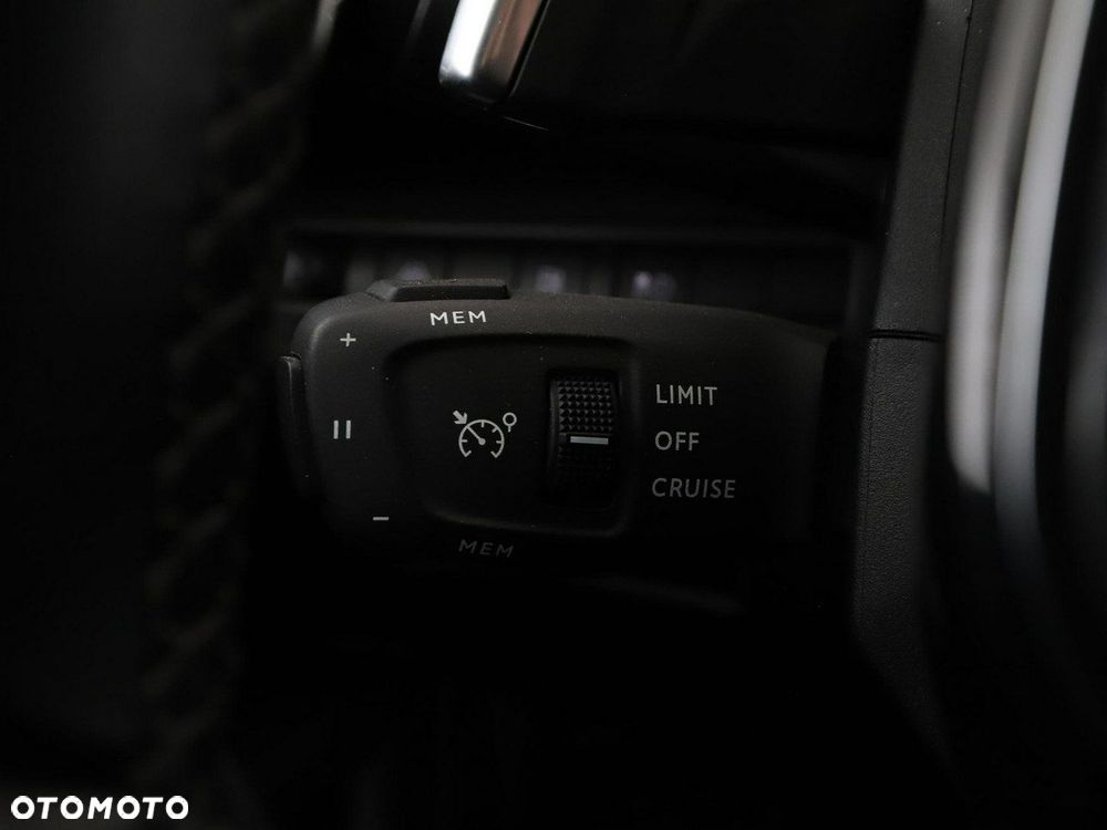 Peugeot 3008 Hybrid4 300 e-EAT8 Allure Pack - 35