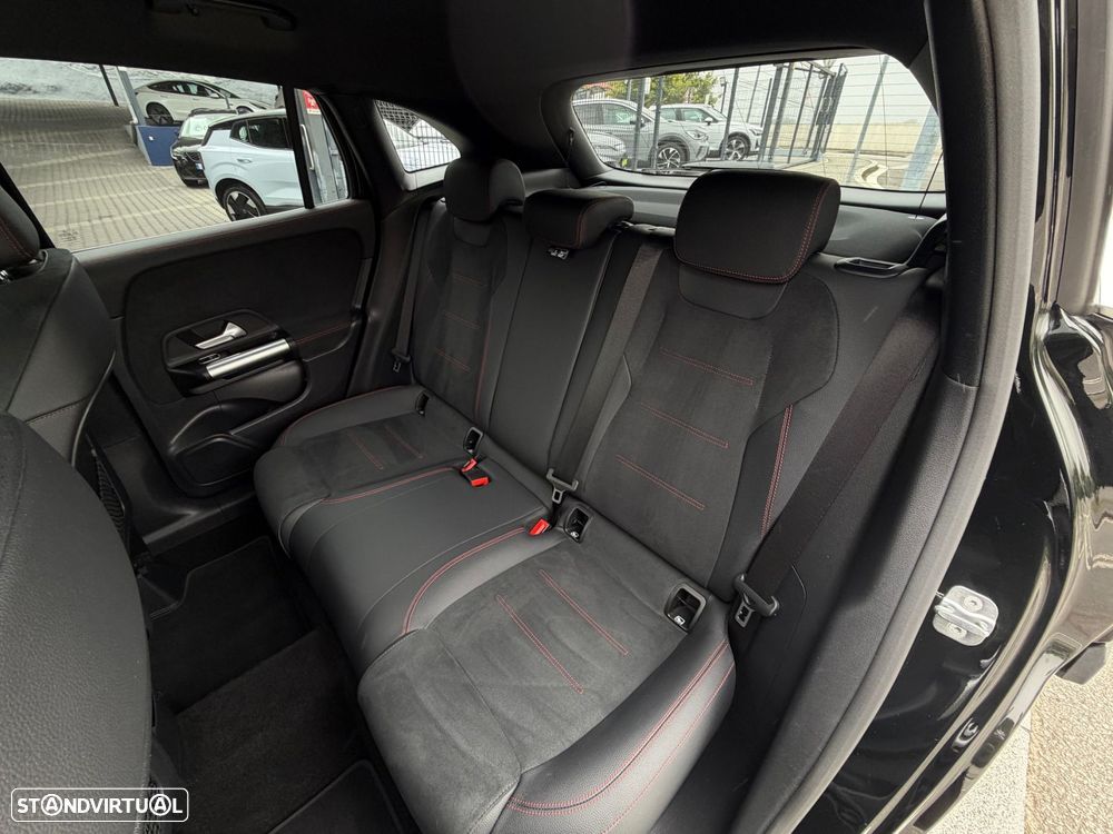 Mercedes-Benz GLA 250 - 49