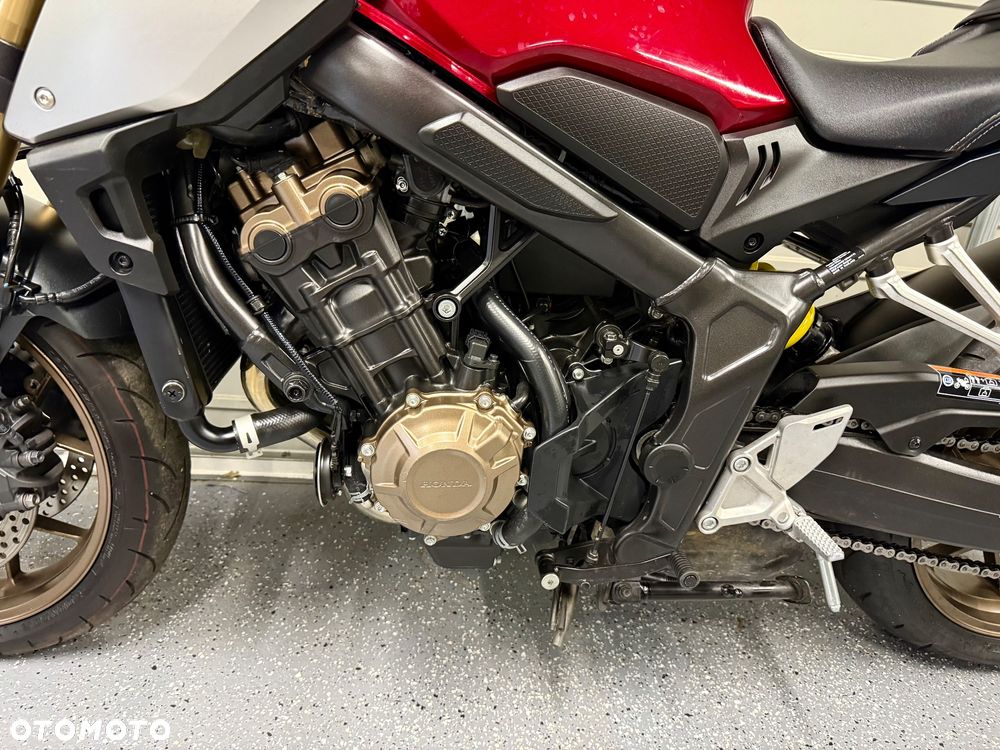 Honda CB - 15