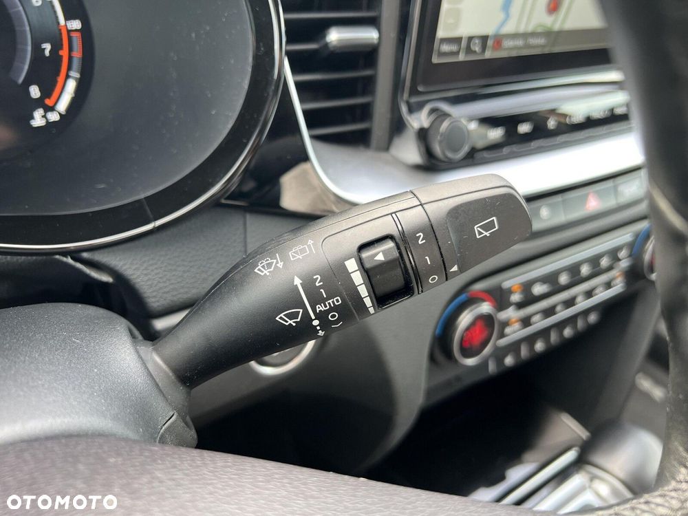 Kia XCeed - 14
