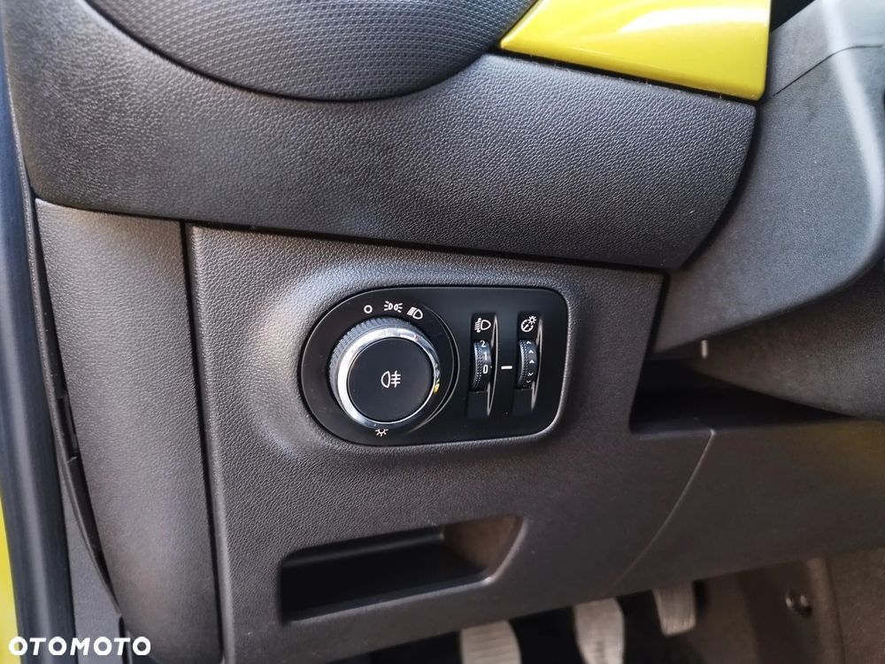 Opel Adam 1.0 Start/Stop Rocks - 14
