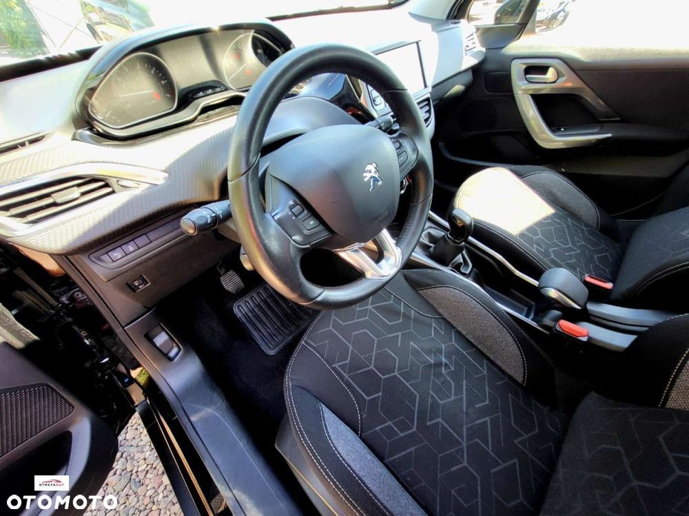 Peugeot 2008 - 14