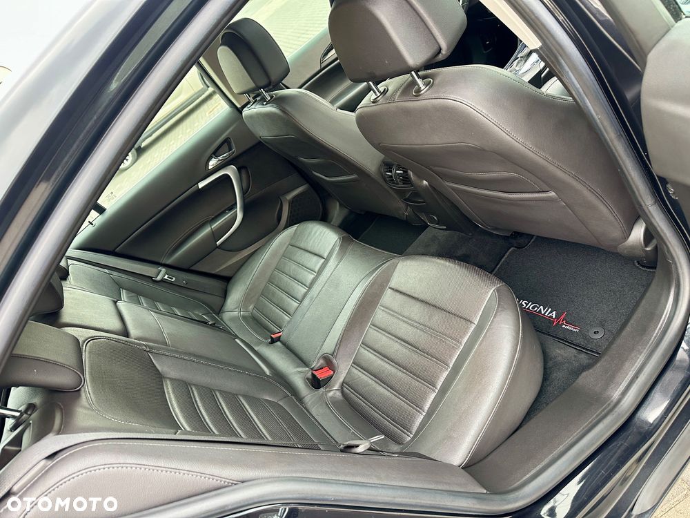 Opel Insignia 2.0 Turbo Automatik 150 Jahre - 19