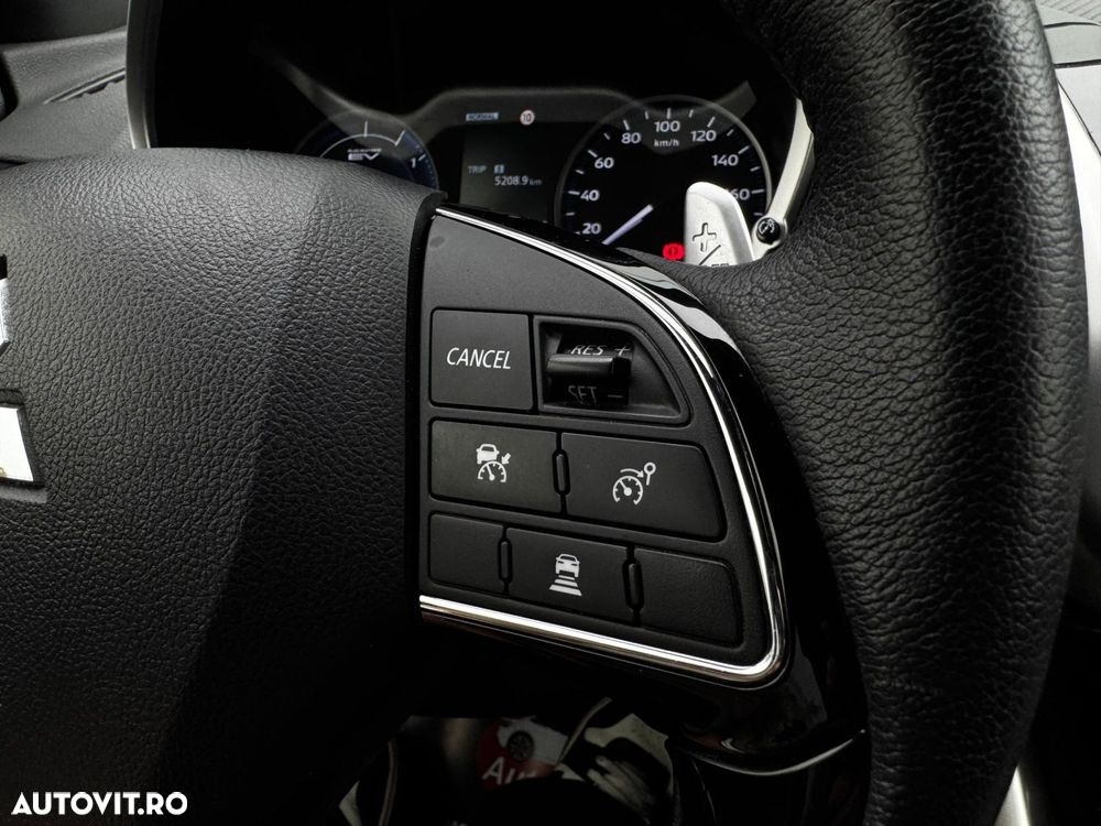 Mitsubishi Eclipse-Cross - 24