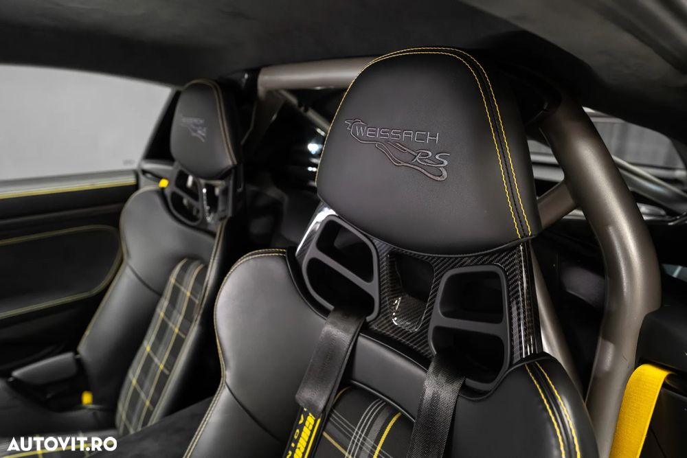 Porsche Cayman GT4 RS - 28
