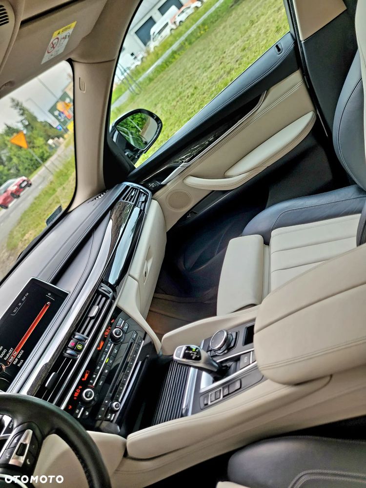 BMW X6 xDrive40d - 11