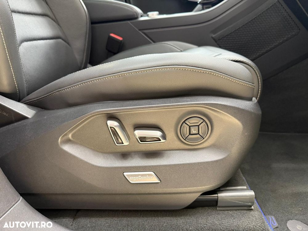 Volkswagen Touareg - 36