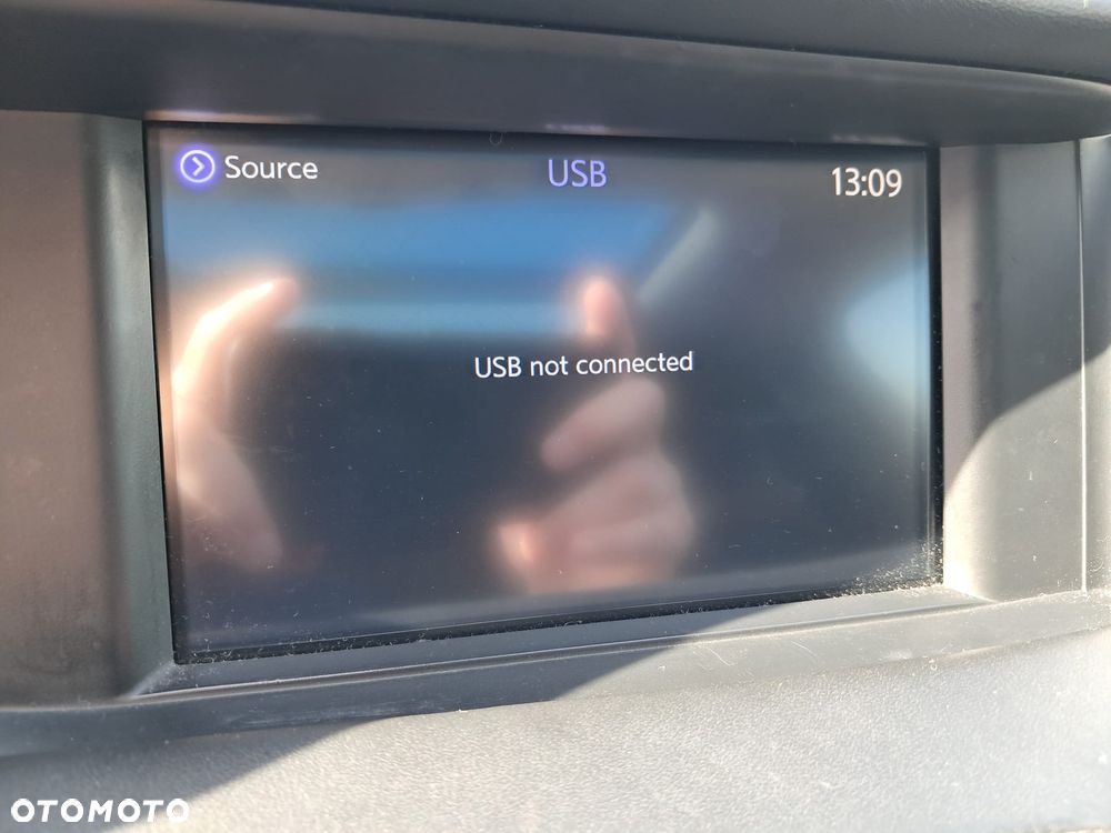 Infiniti QX30 2.0t Premium AWD 7DCT - 11