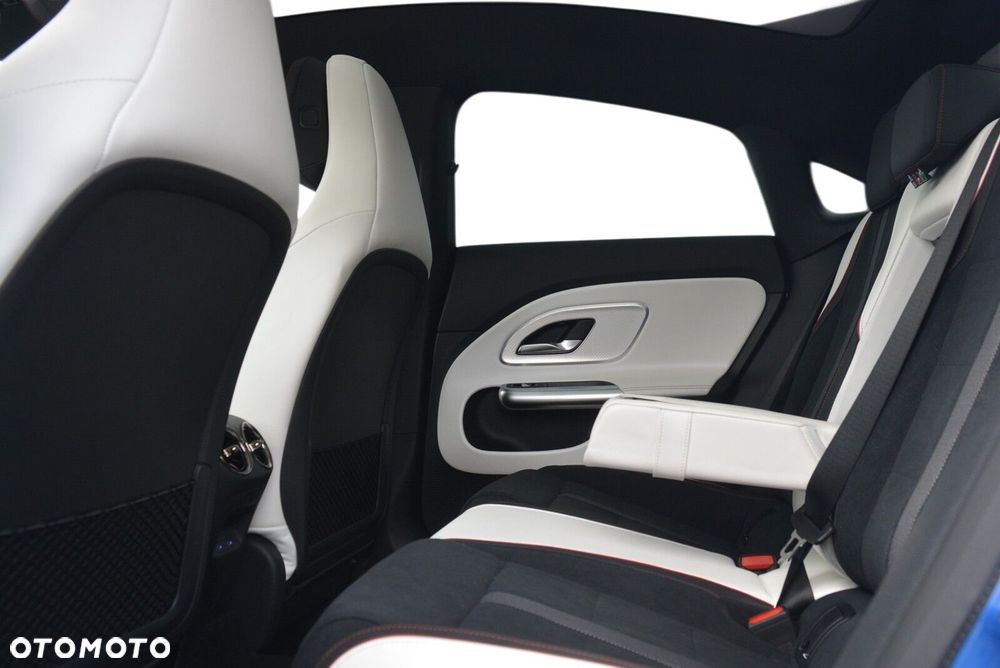 Mercedes-Benz CLA 200 mHEV 8G-DCT - 8