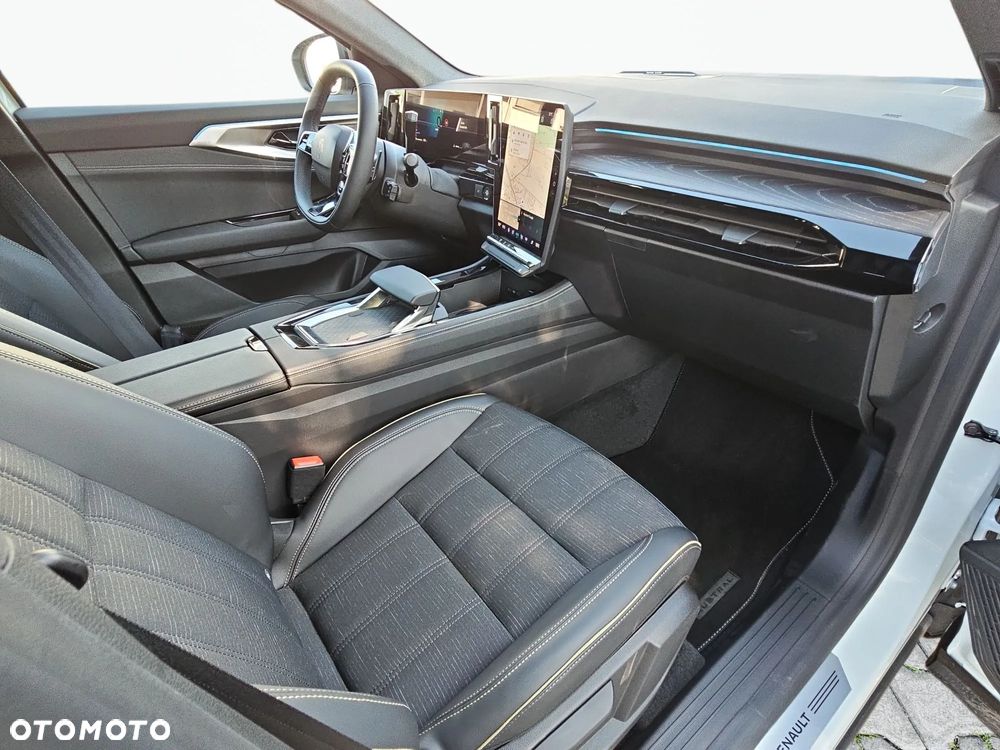 Renault Austral 1.3 TCe mHEV Iconic - 17