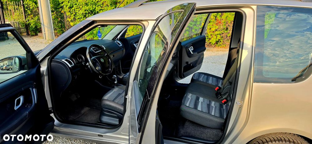 Skoda Roomster 1.6 16V Tiptronic Comfort PLUS EDITION - 9