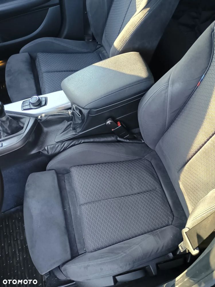 BMW Seria 1 116d DPF - 8