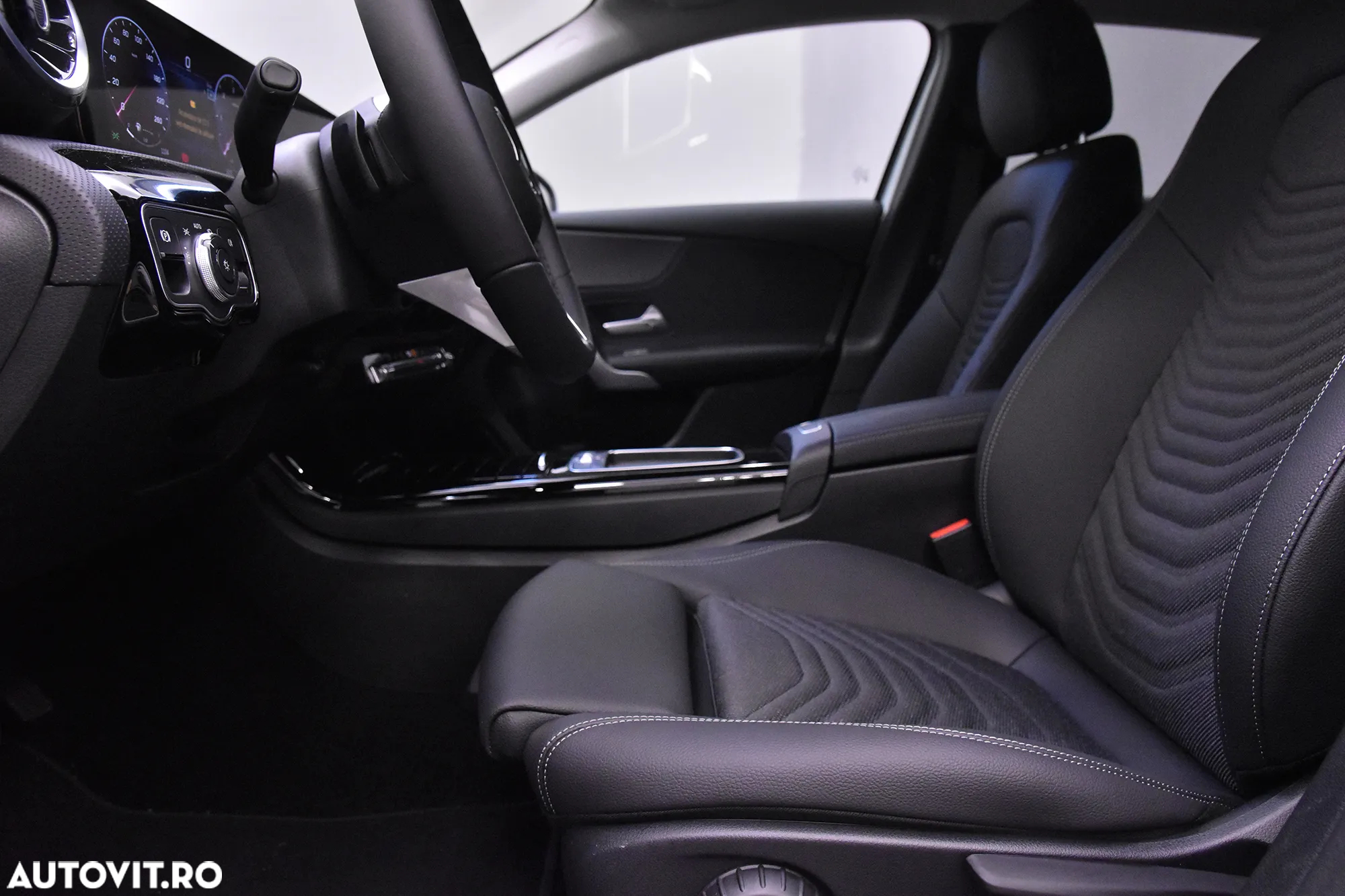 Mercedes-Benz A 180 d 8G-DCT Advanced Progressive - 26