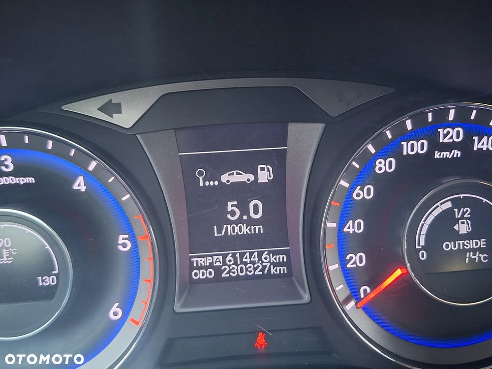 Hyundai i40 1.7 CRDi Comfort + - 25