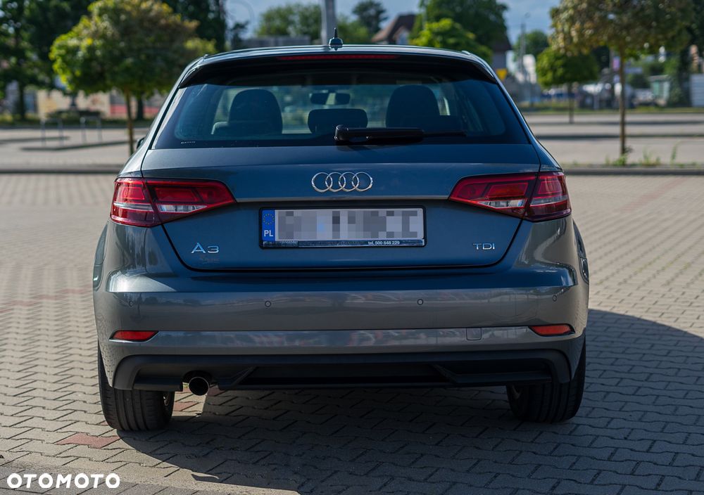 Audi A3 Sportback 1.6 TDI S tronic - 7