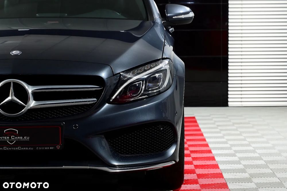 Mercedes-Benz Klasa C 180 AMG Line - 38