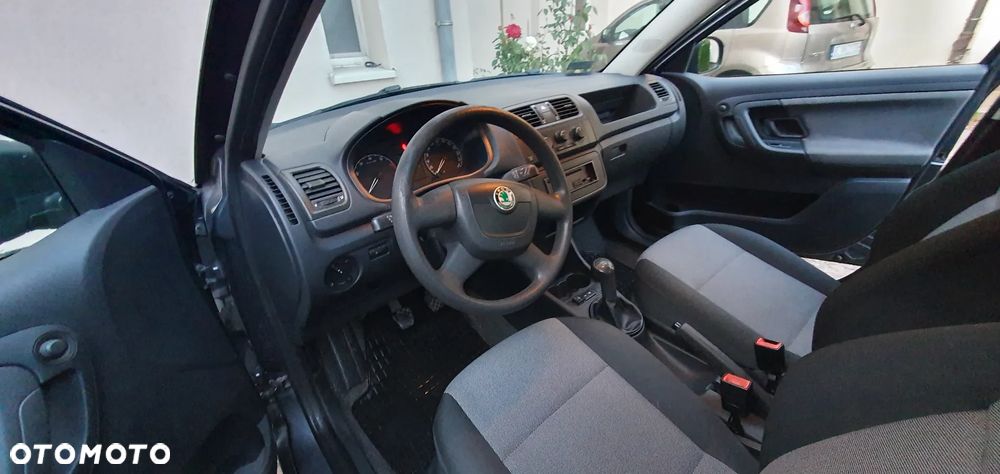 Skoda Fabia - 11
