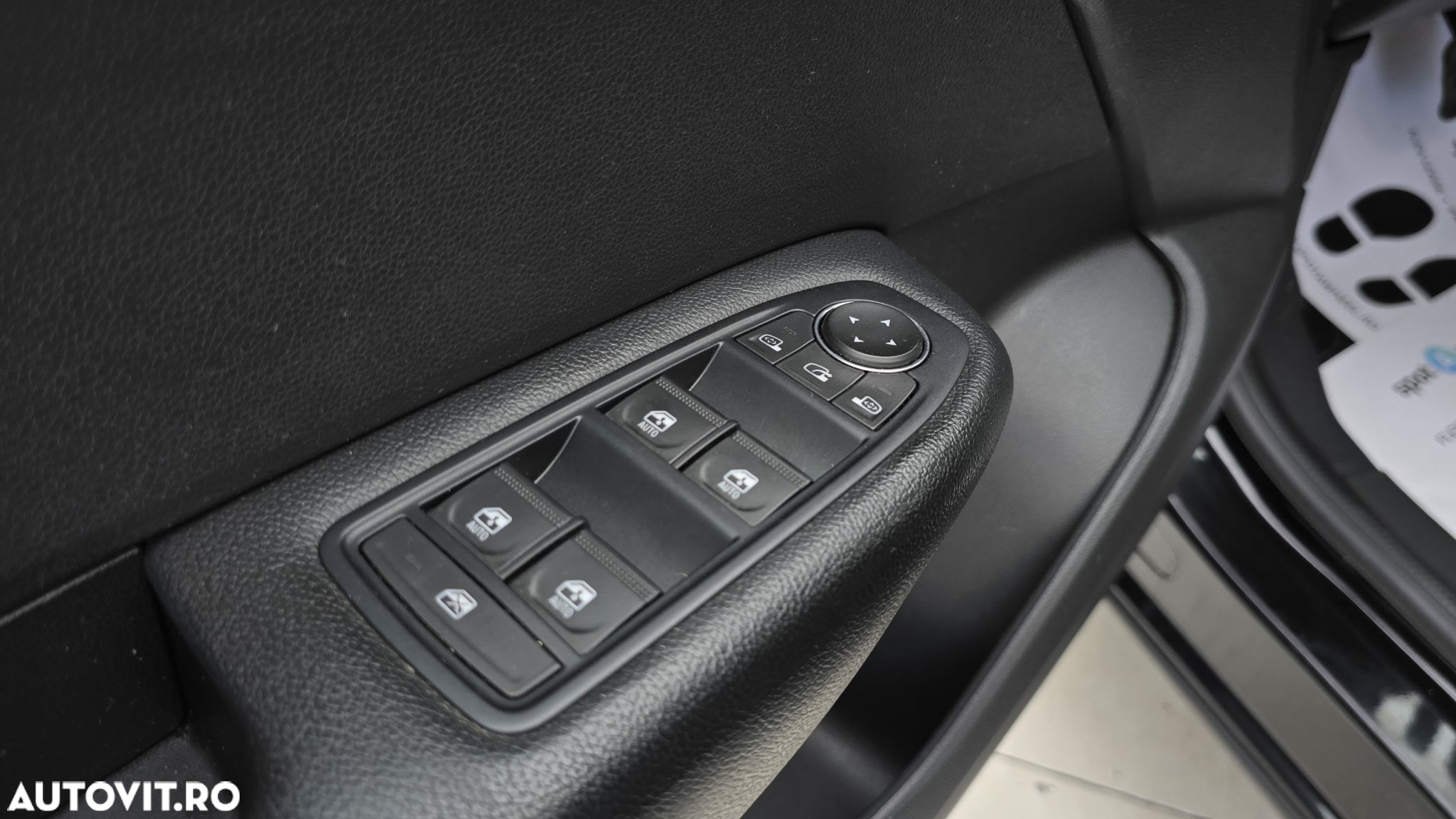 Renault Arkana E-TECH 145 Evolution - 11