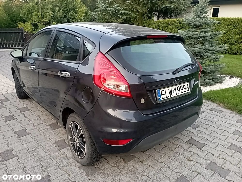 Ford Fiesta 1.25 Ambiente - 2