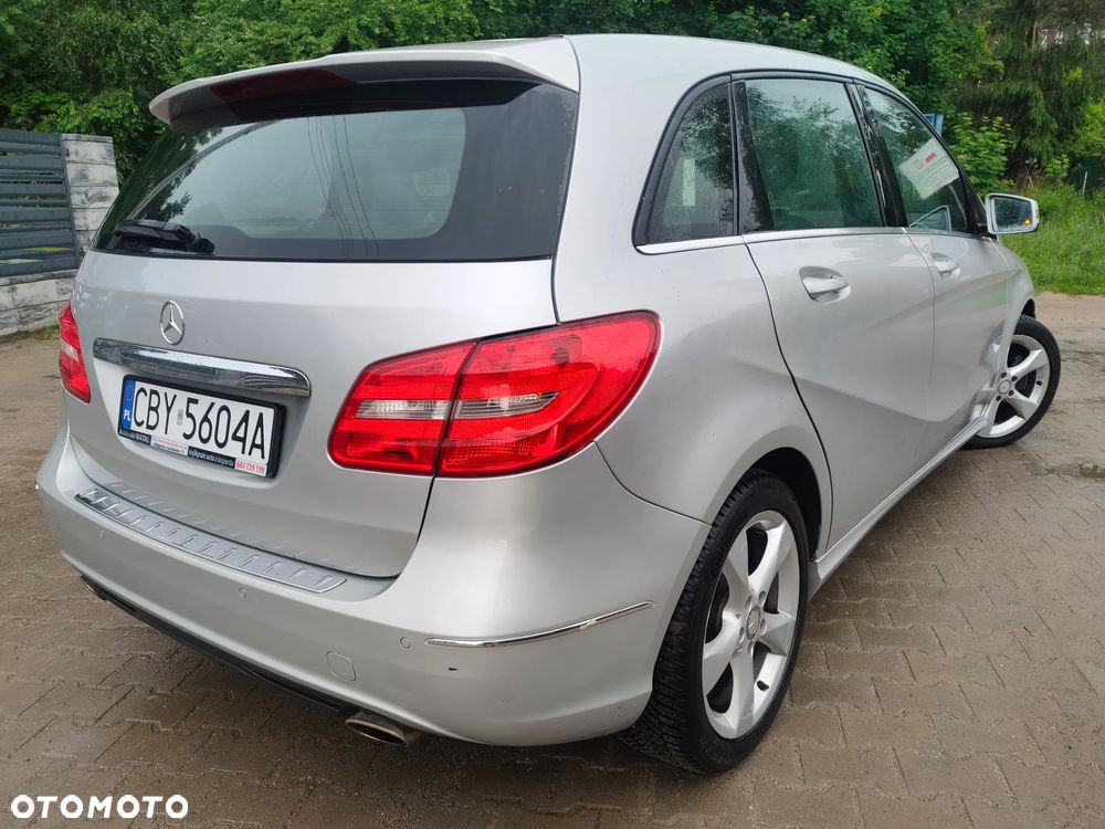 Mercedes-Benz Klasa B 200 7G-DCT UrbanStyle Edition - 2