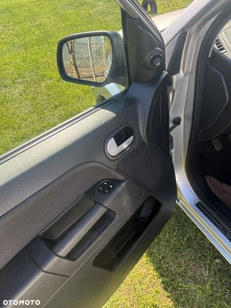 Ford Fusion 1.4 Fun X - 11
