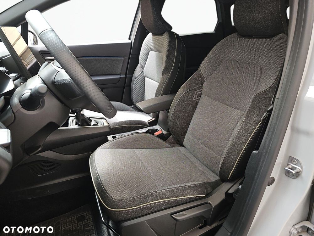 Renault Captur - 16