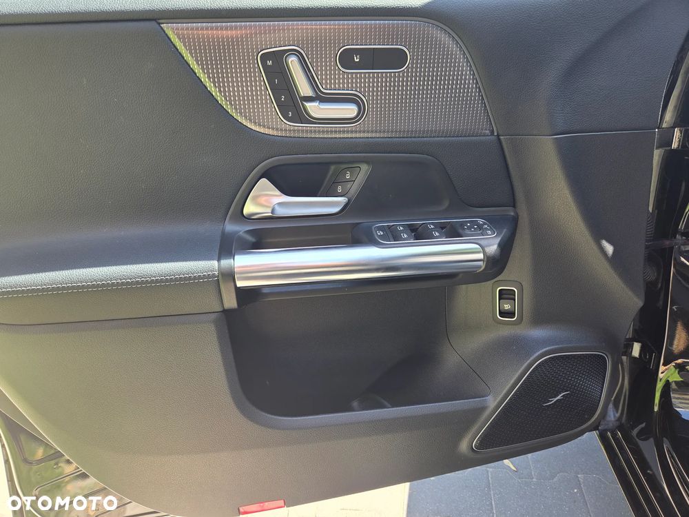 Mercedes-Benz Klasa B 220 4-Matic Style 7G-DCT - 21