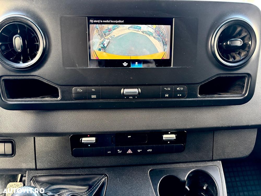 Mercedes-Benz SPRINTER - 11