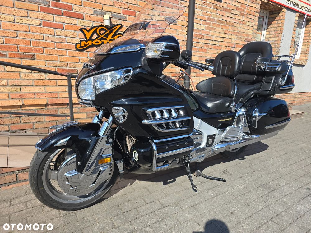 Honda GL - 24