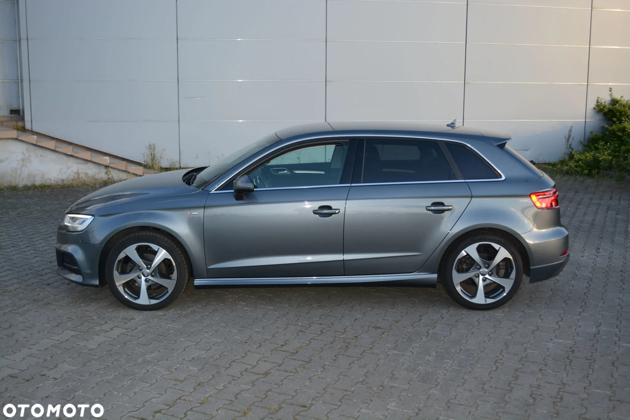 Audi A3 2.0 TDI Sportback S tronic S line Sportpaket - 24