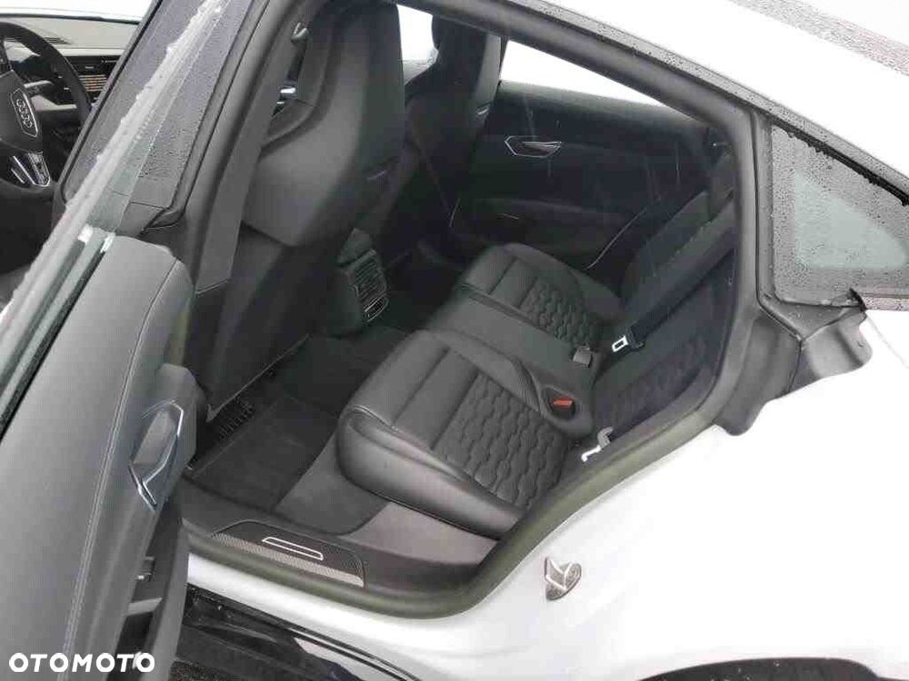 Audi RS e-tron GT - 7