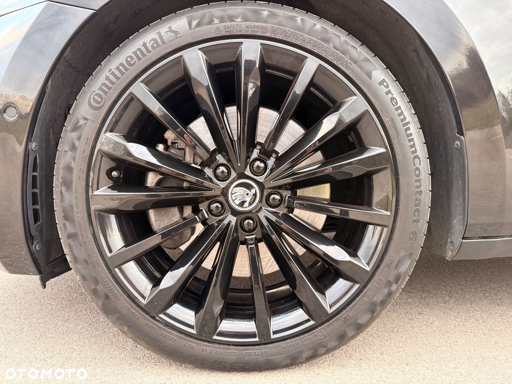 Skoda Superb 2.0 TSI 4x4 DSG L&K - 24