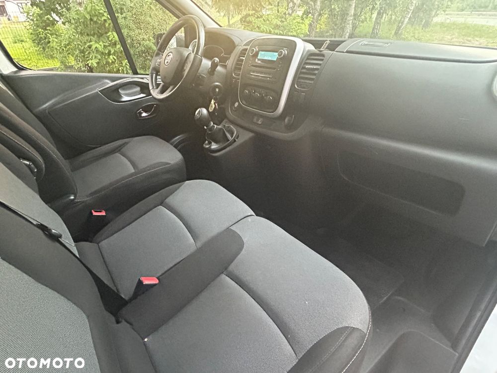 Opel Vivaro - 5
