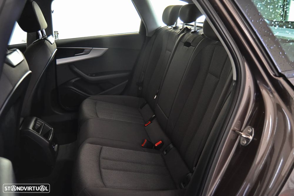 Audi A4 Avant 2.0 TDI - 19