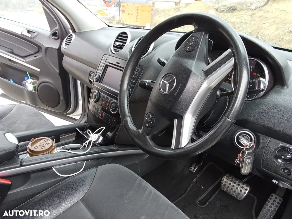 Mercedes-Benz ML - 9
