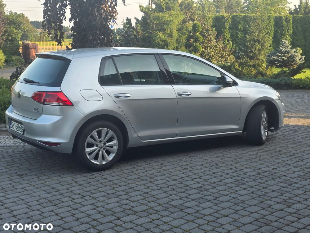 Volkswagen Golf 1.6 BlueTDI DSG Comfortline - 4