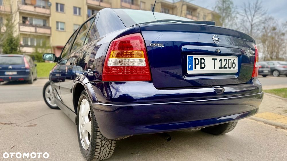 Opel Astra - 9