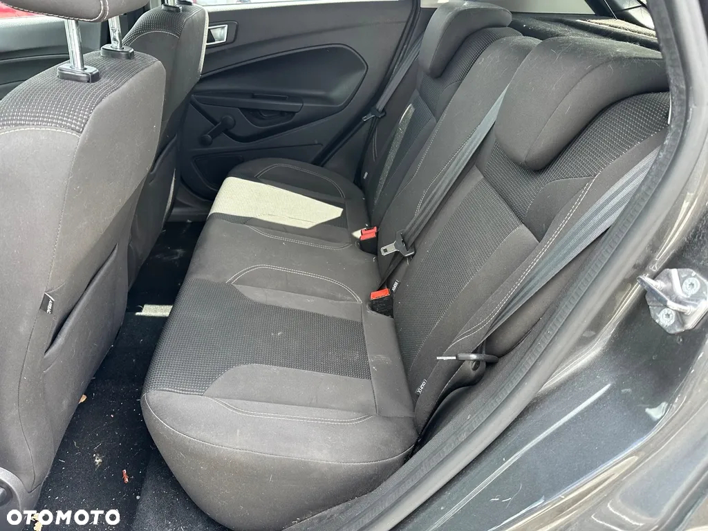 Ford Fiesta 1.5 TDCi Titanium - 11